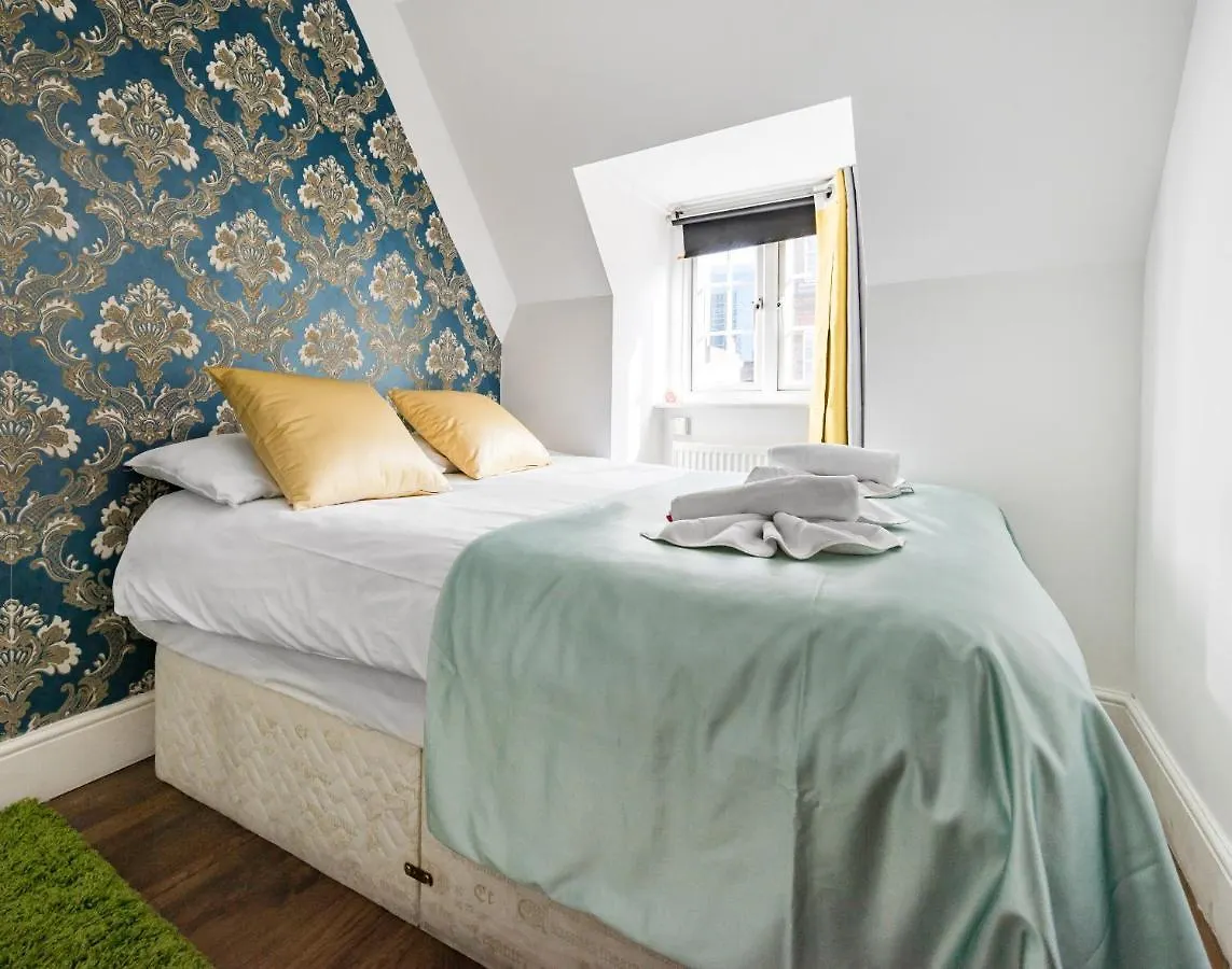 Aldgate Flats Apartment London 0*,  United Kingdom