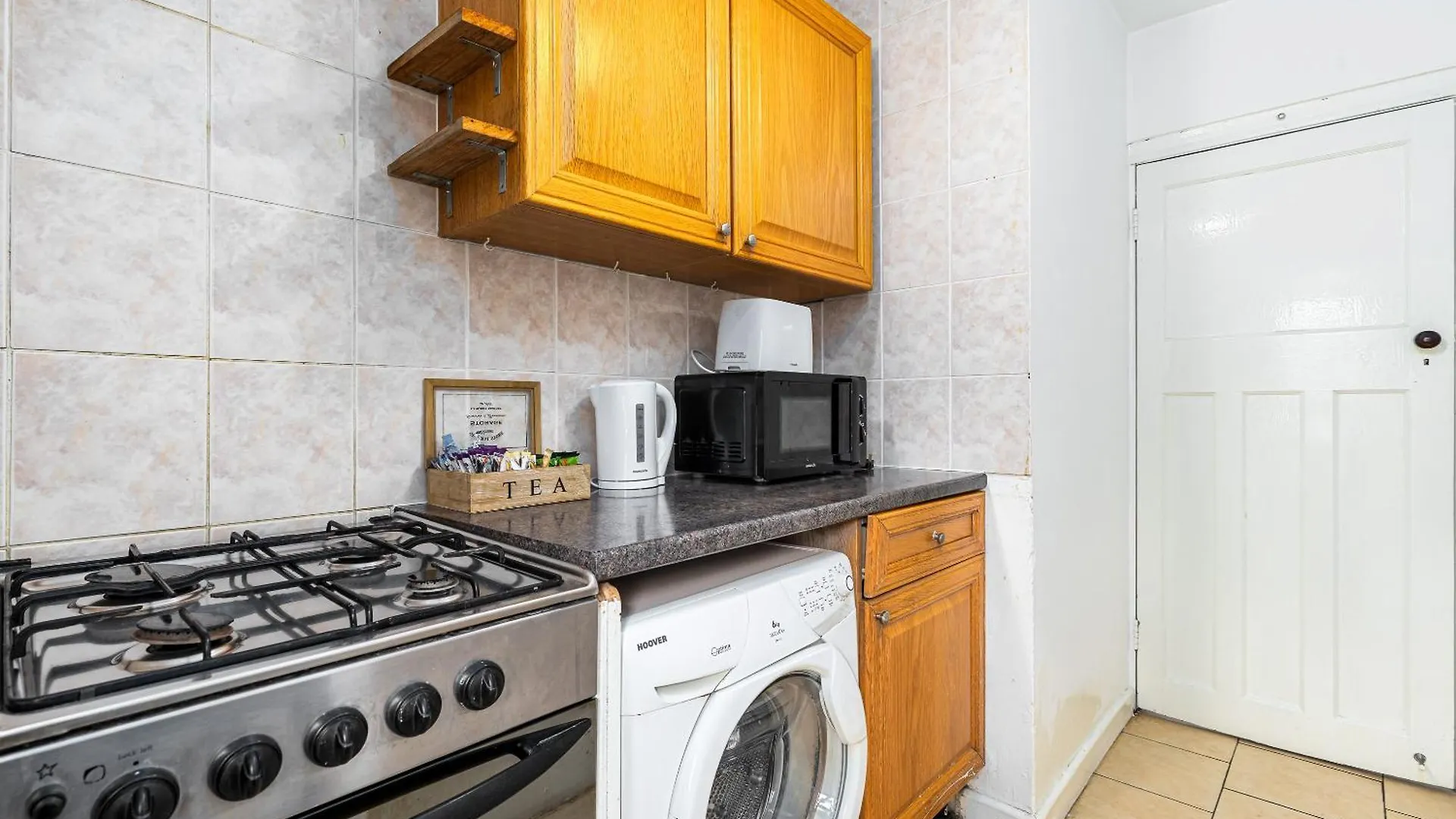 Aldgate Flats Apartment London