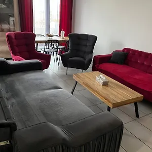 https://joliette-4-chambres-wifi.fr-provencehotel.com