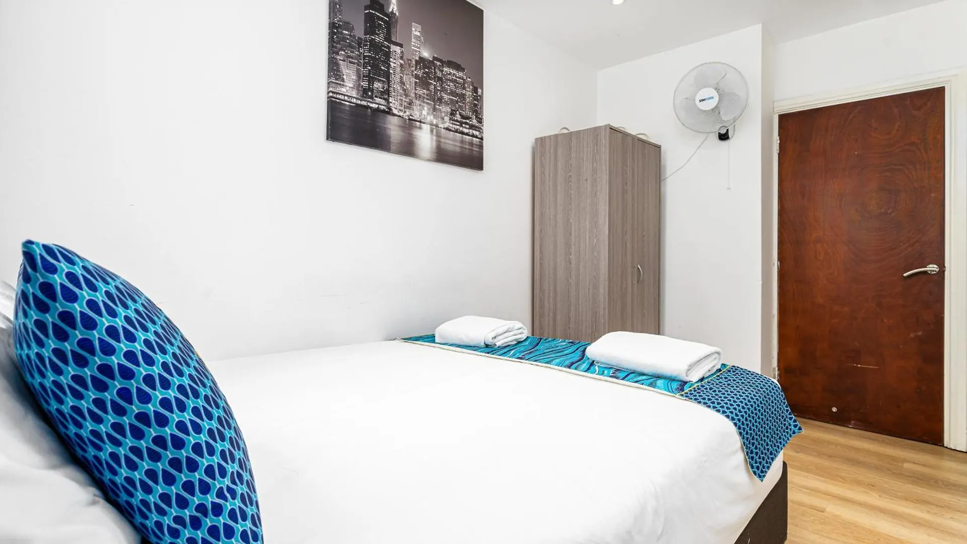 Aldgate Flats Apartment London United Kingdom