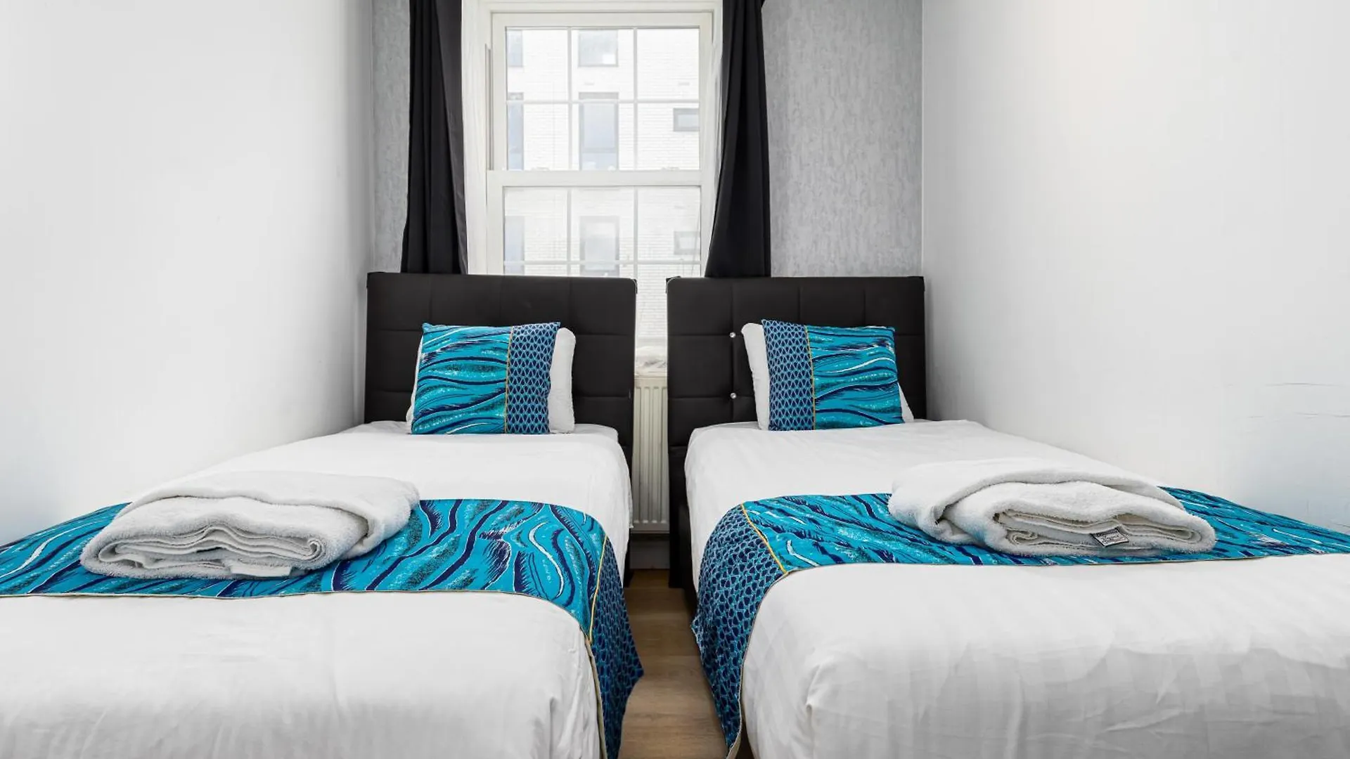 Aldgate Flats Apartment London 0*,