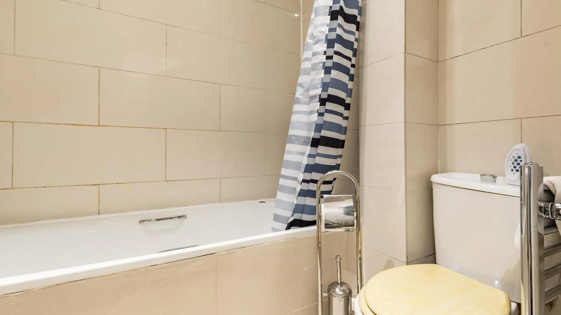 דירות לונדון Aldgate Flats 0*,  בריטניה